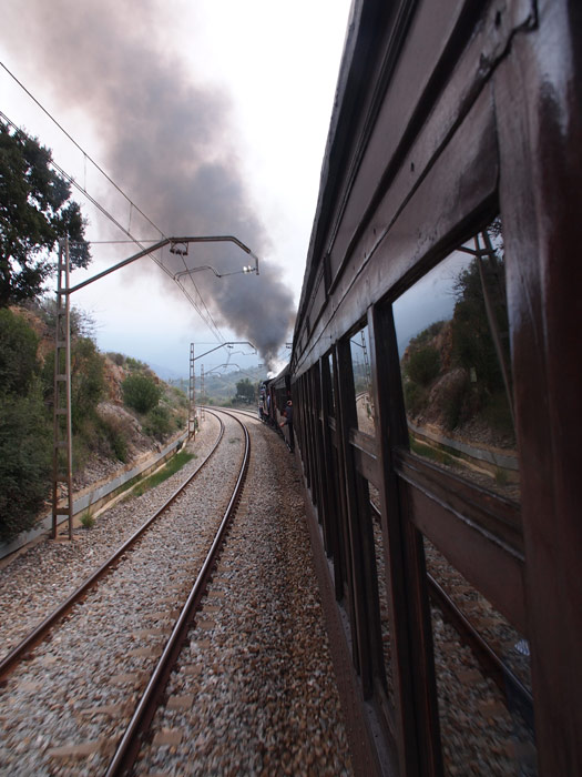 Autor: PERE GARCIA OLIVE. Imagen del tren en plena ruta