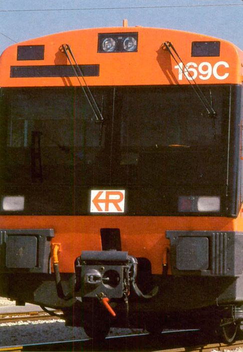 Remodelación de 35 unidades 440 para servicios regionales. Las cinco primeras cubren el servicio Andalucía Express.