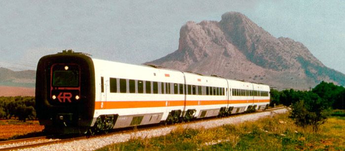 Unidad de la serie 594, conocida como TRD, que entraron en servicio en 1998 para recorridos regionales en Andalucía, con velocidades de hasta 160 km/h.