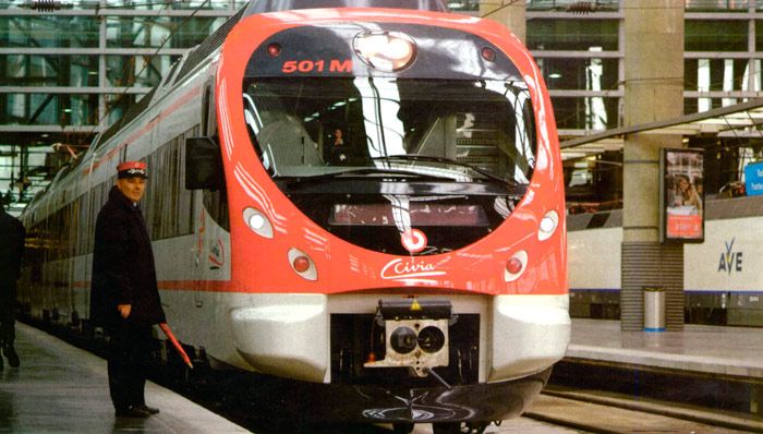 Civia, el nuevo tren de cercanas de Renfe, comienza su perodo de pruebas en 2003.